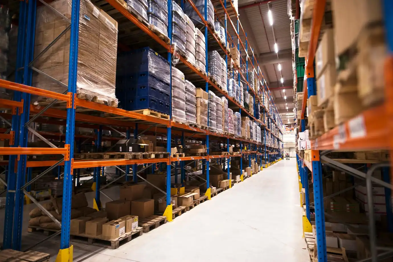 Storage & Warehousing